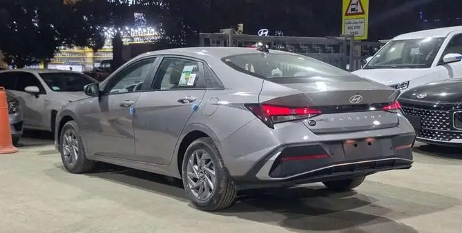 Hyundai Elantra 2026 - Standard — thumbnail 4