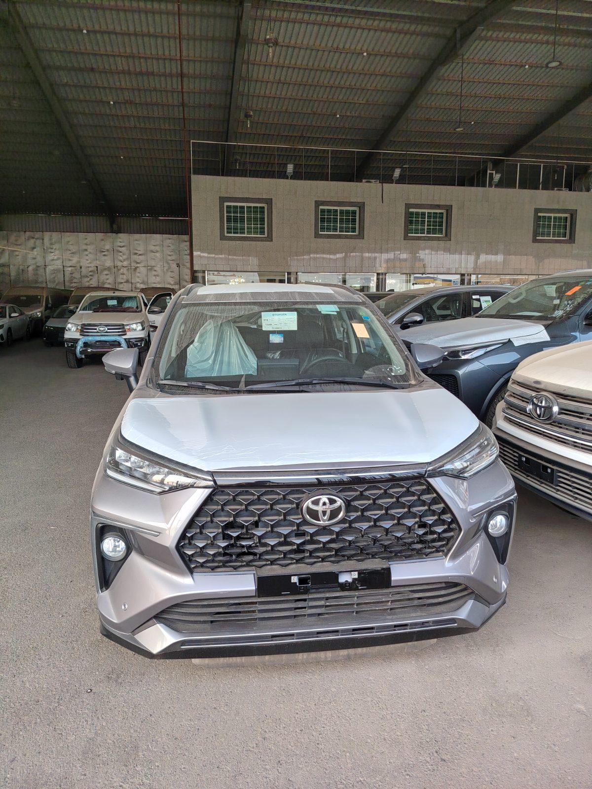 Toyota Veloz 2026 - GLX — image 1