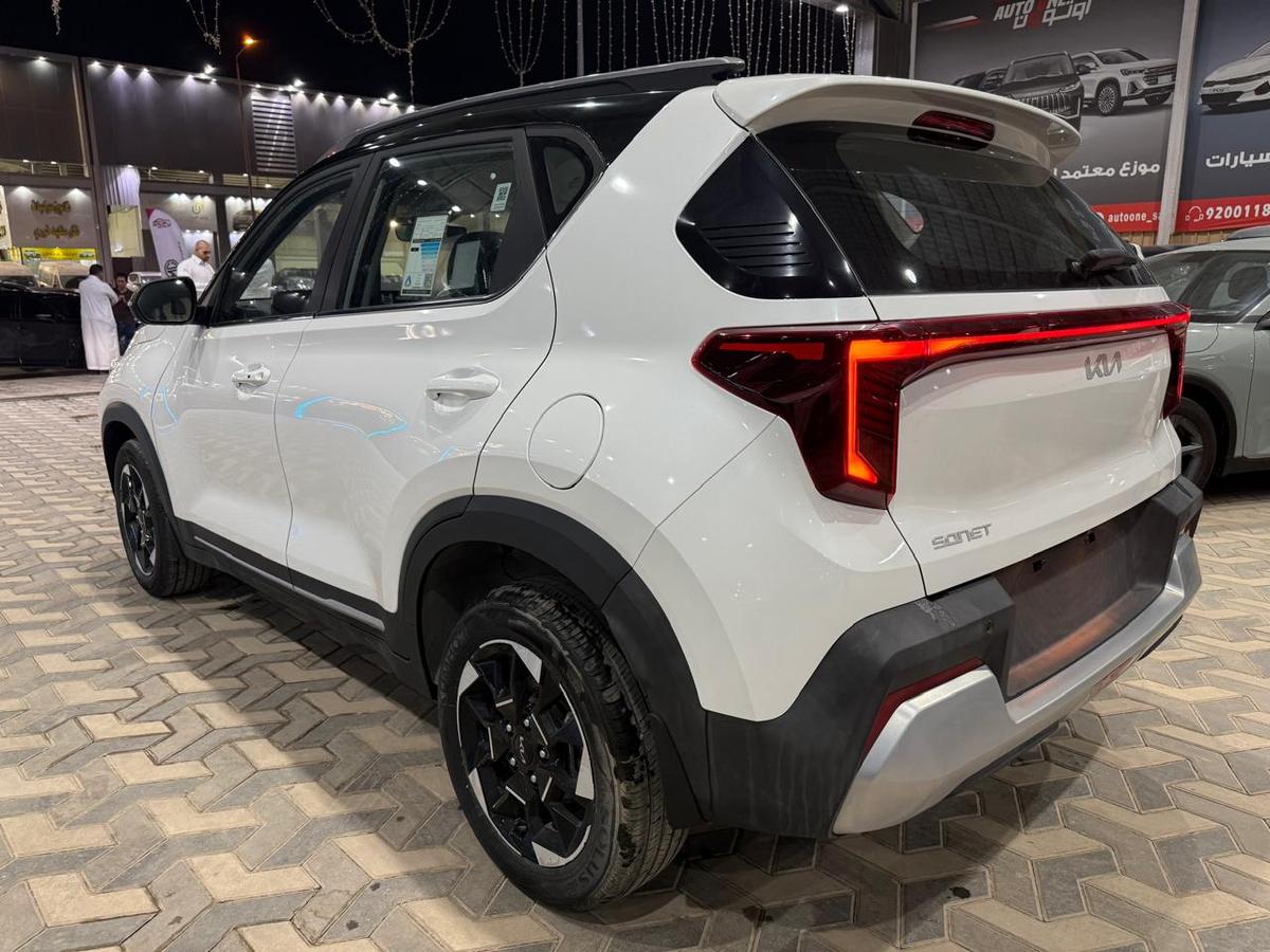 Kia Sonet 2025 - Full Option — image 1