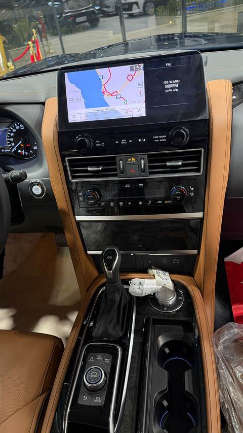انفينيتي QX80 2024