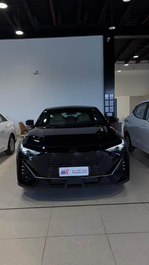 شانجان UNI-V 2026