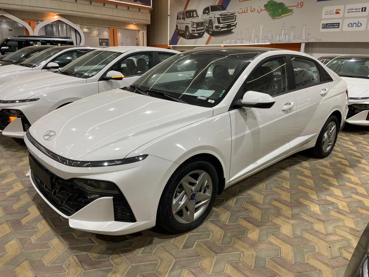 Hyundai Accent 2025 - Smart — image 1