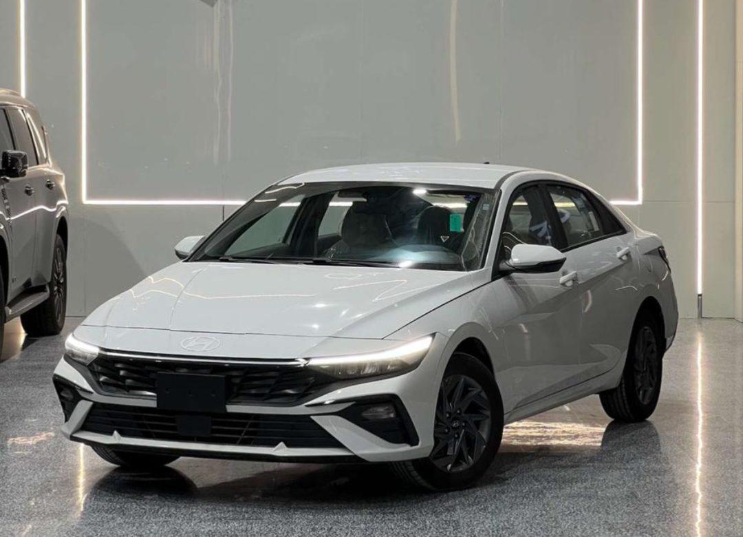 Hyundai Elantra 2026 - Smart — image 1