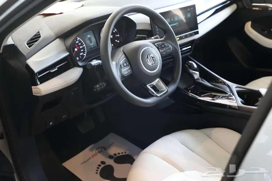 ام جي MG5 2025 — صورة 1